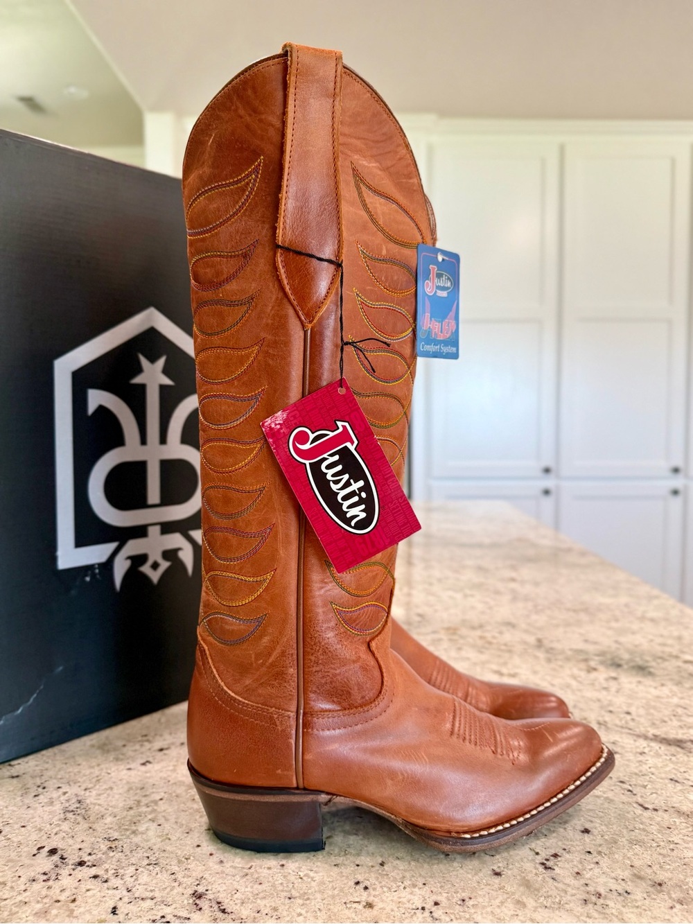 Justin Boots Women's  "WHITLEY" Western Cowboy Boots "New"